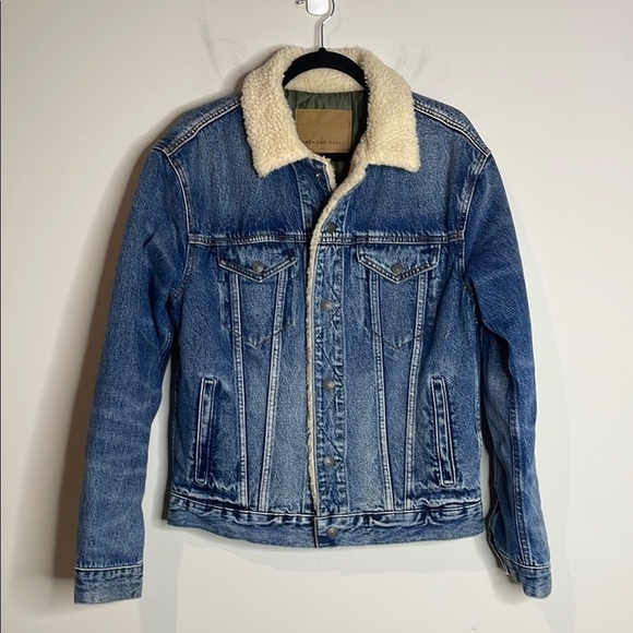 American Eagle | Men's Denim Sherpa Lined Trucker Jacket Size Small NWT - Picture 2 of 9